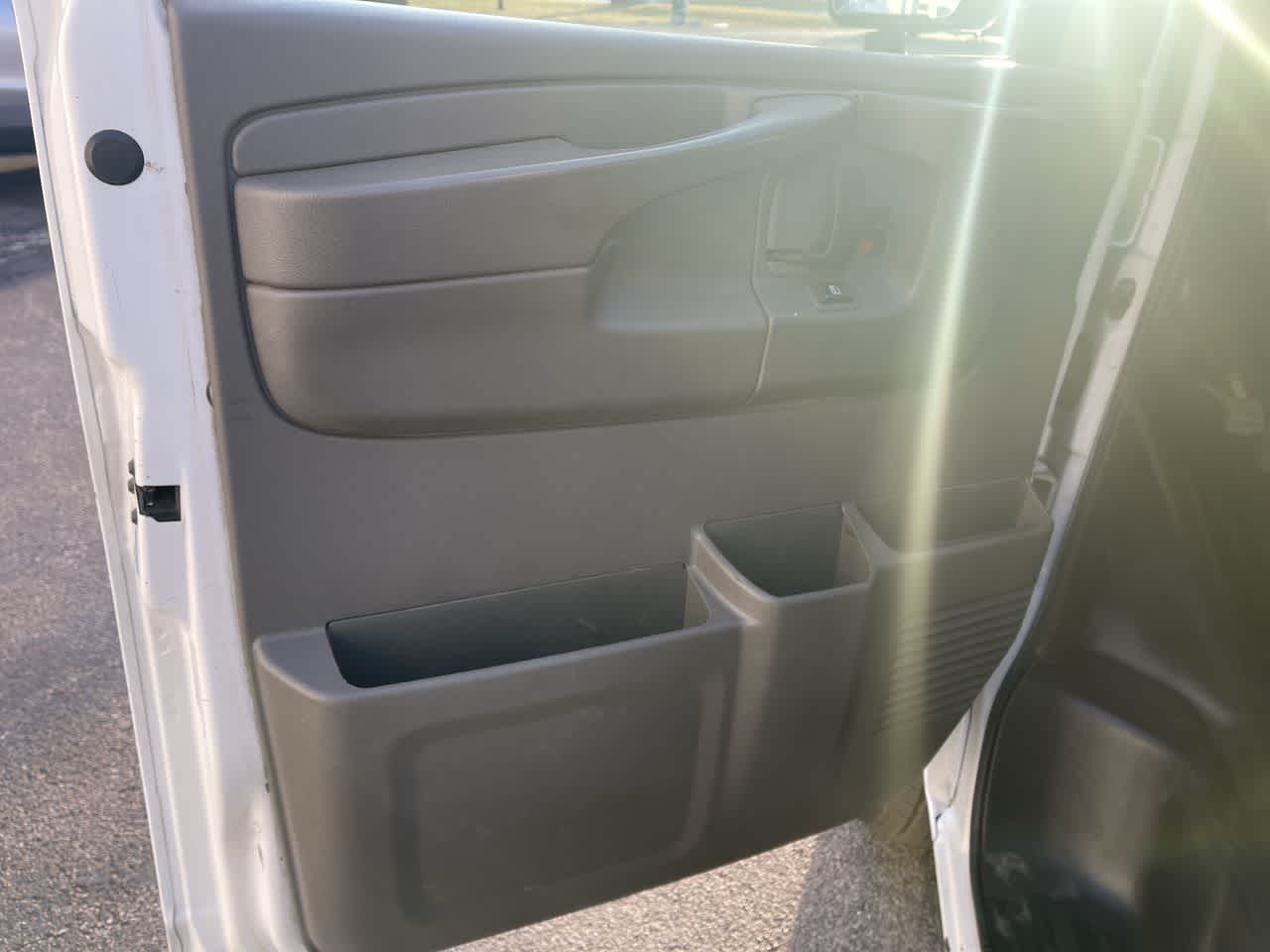 2011 Chevrolet Express Cutaway 3500 Work Van