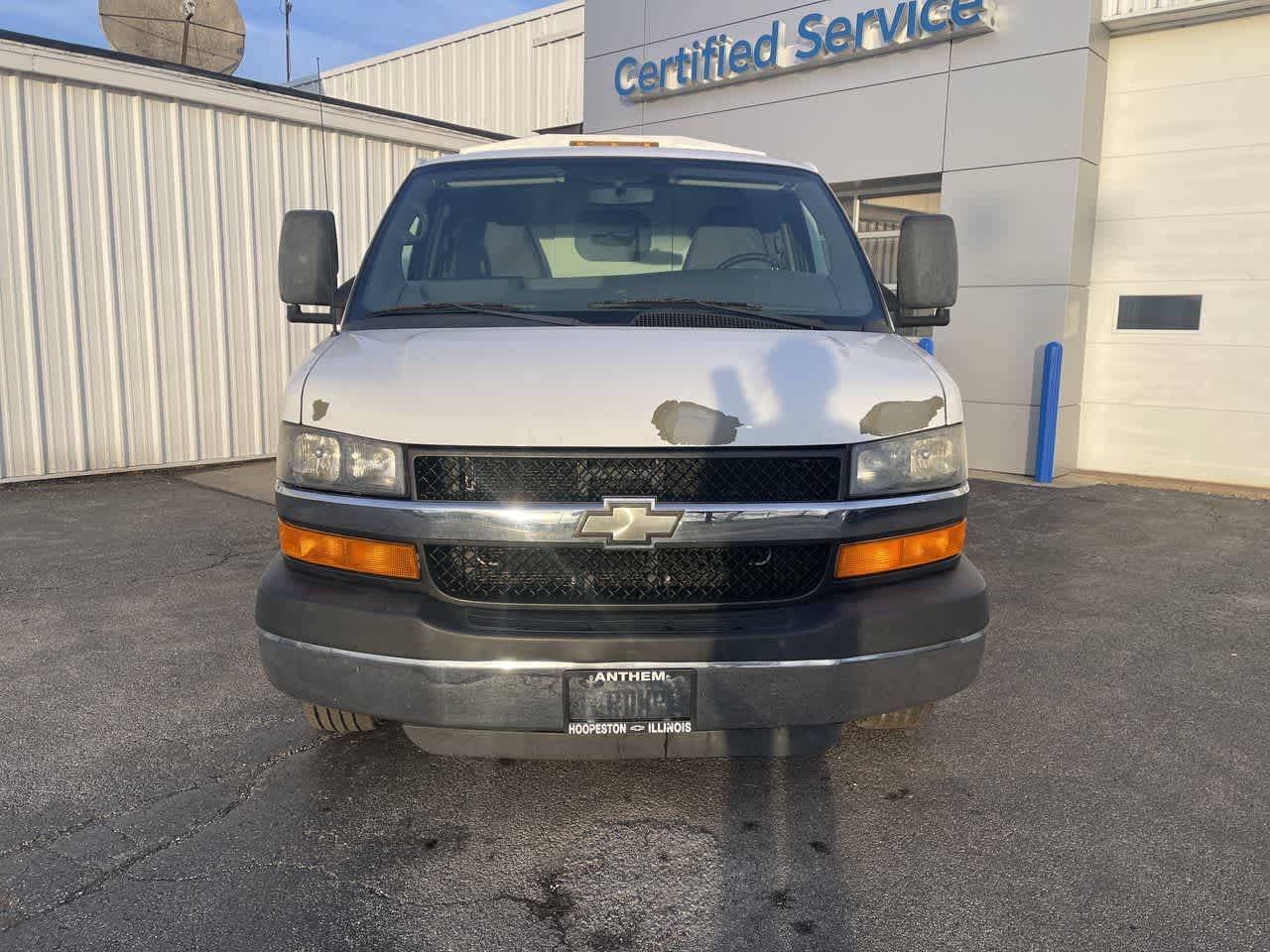 2011 Chevrolet Express Cutaway 3500 Work Van