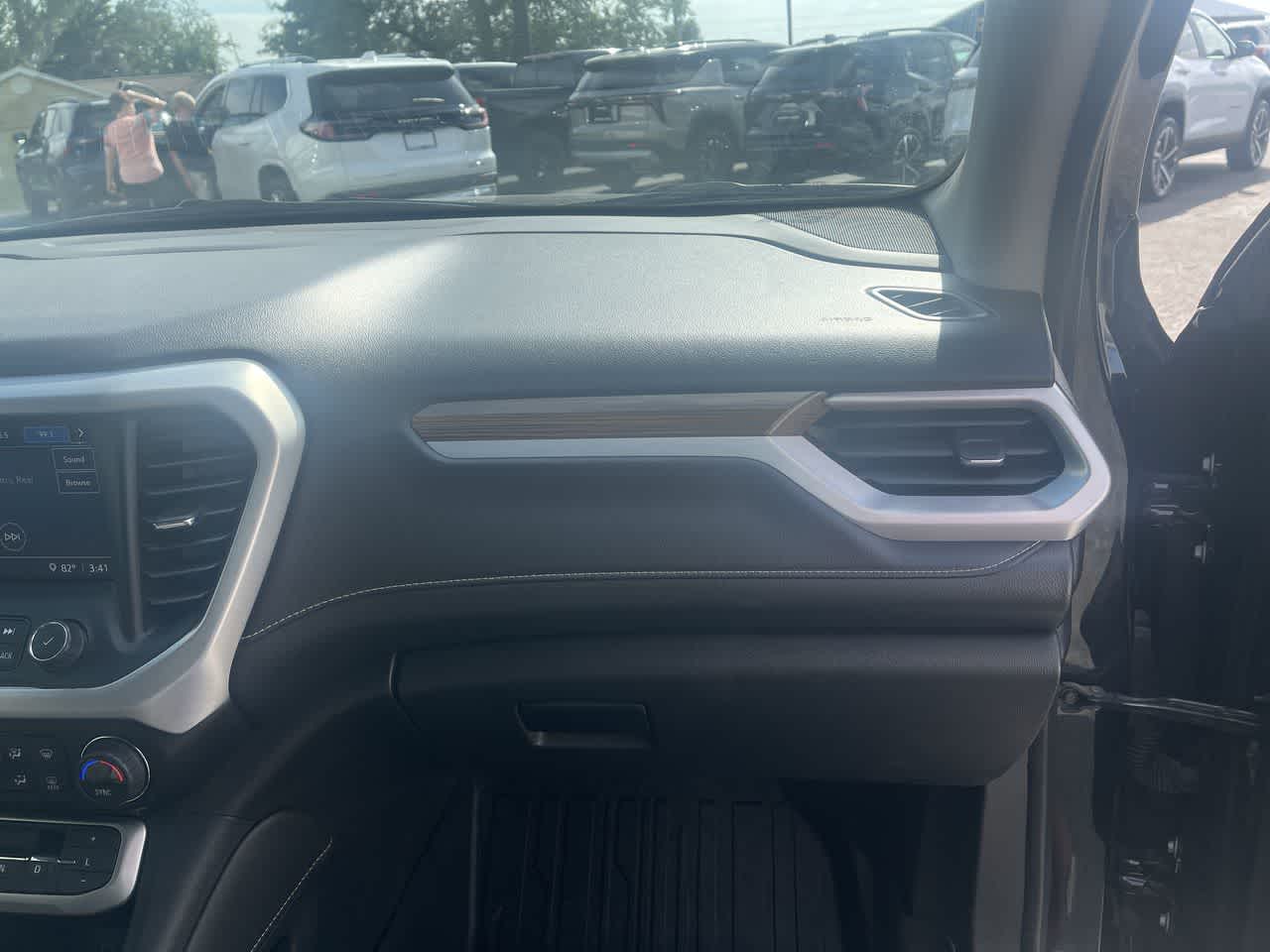 2021 GMC Acadia SLE