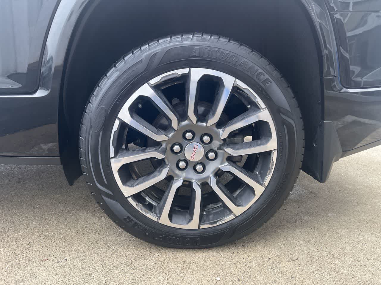 2020 GMC Acadia Denali