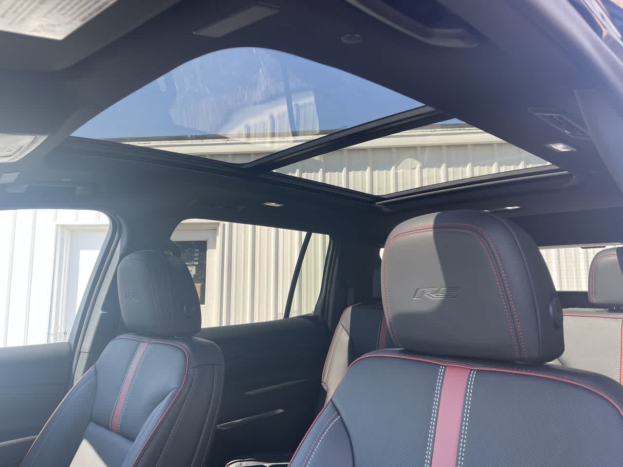 2027 Chevrolet Traverse RS
