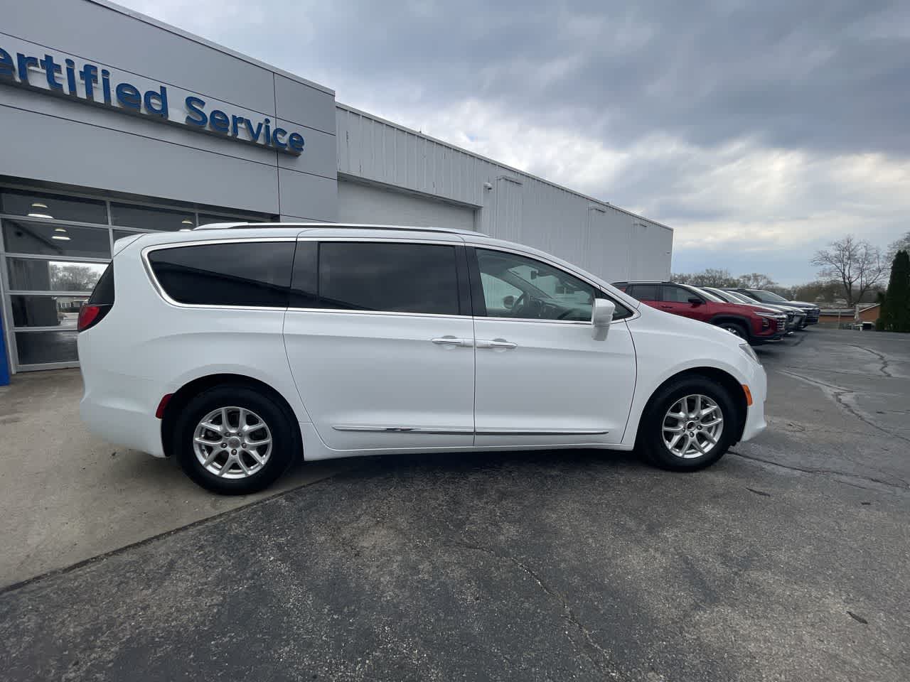 2020 Chrysler Pacifica Touring L