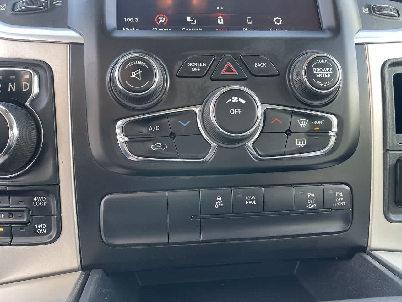 2018 RAM 1500 Big Horn Crew Cab 4x4 5'7" Box