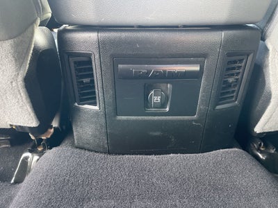 2018 RAM 1500 Big Horn Crew Cab 4x4 5'7" Box