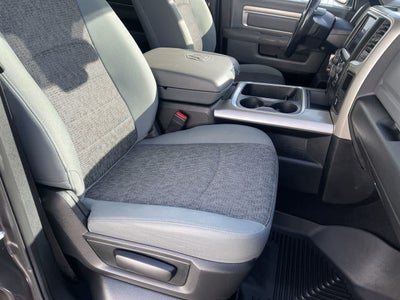 2018 RAM 1500 Big Horn Crew Cab 4x4 5'7" Box