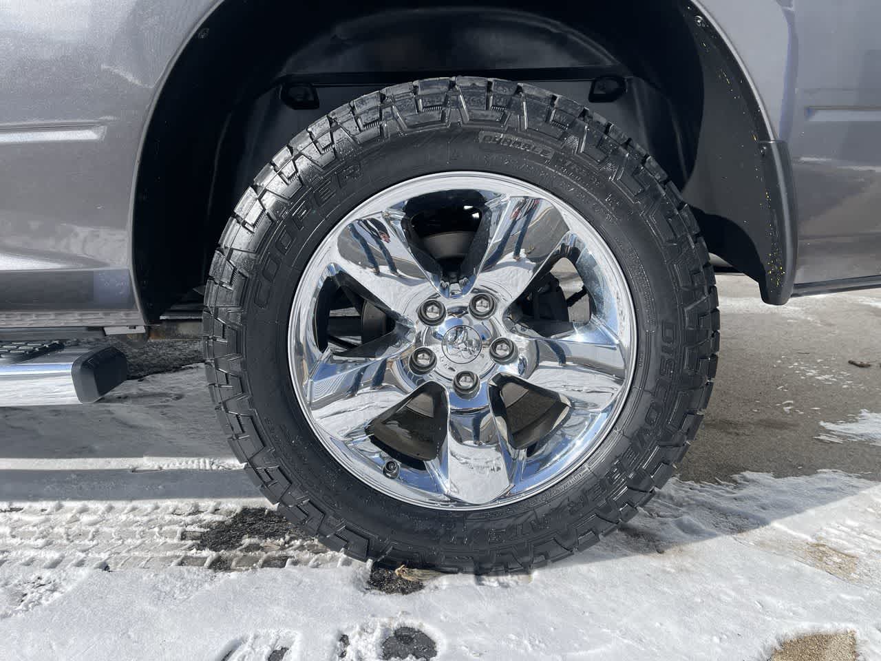 2018 RAM 1500 Big Horn Crew Cab 4x4 5'7" Box