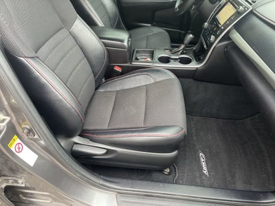 2017 Toyota Camry SE