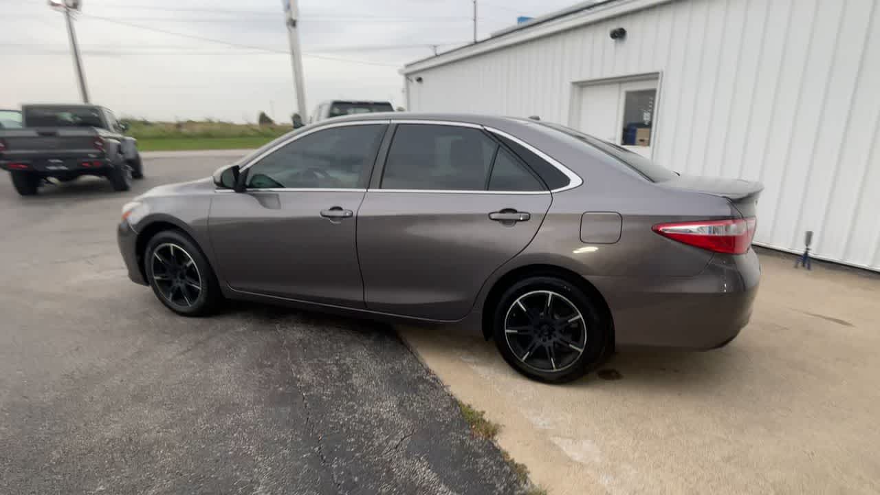 2017 Toyota Camry SE