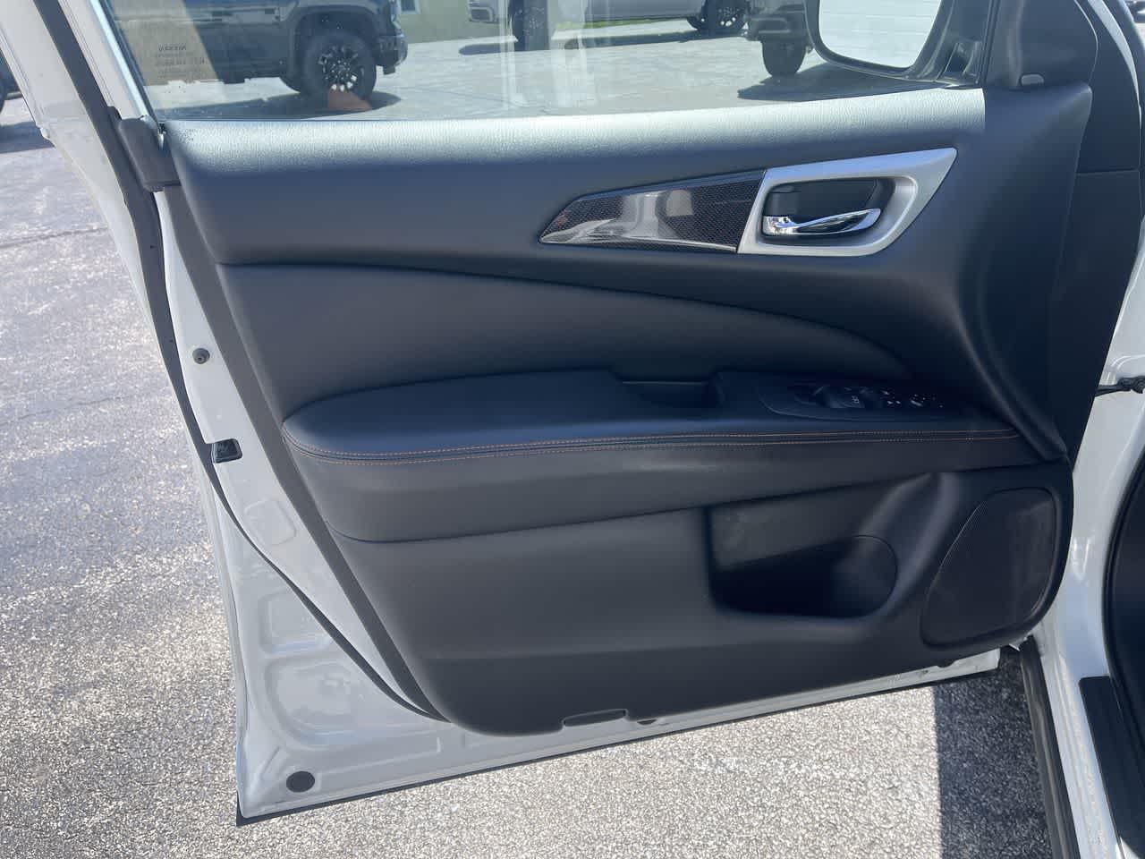 2019 Nissan Pathfinder S