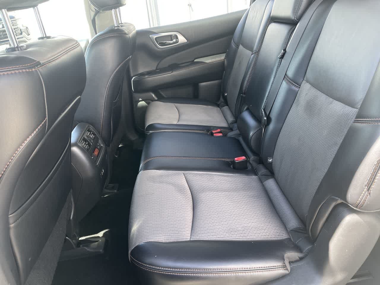 2019 Nissan Pathfinder S