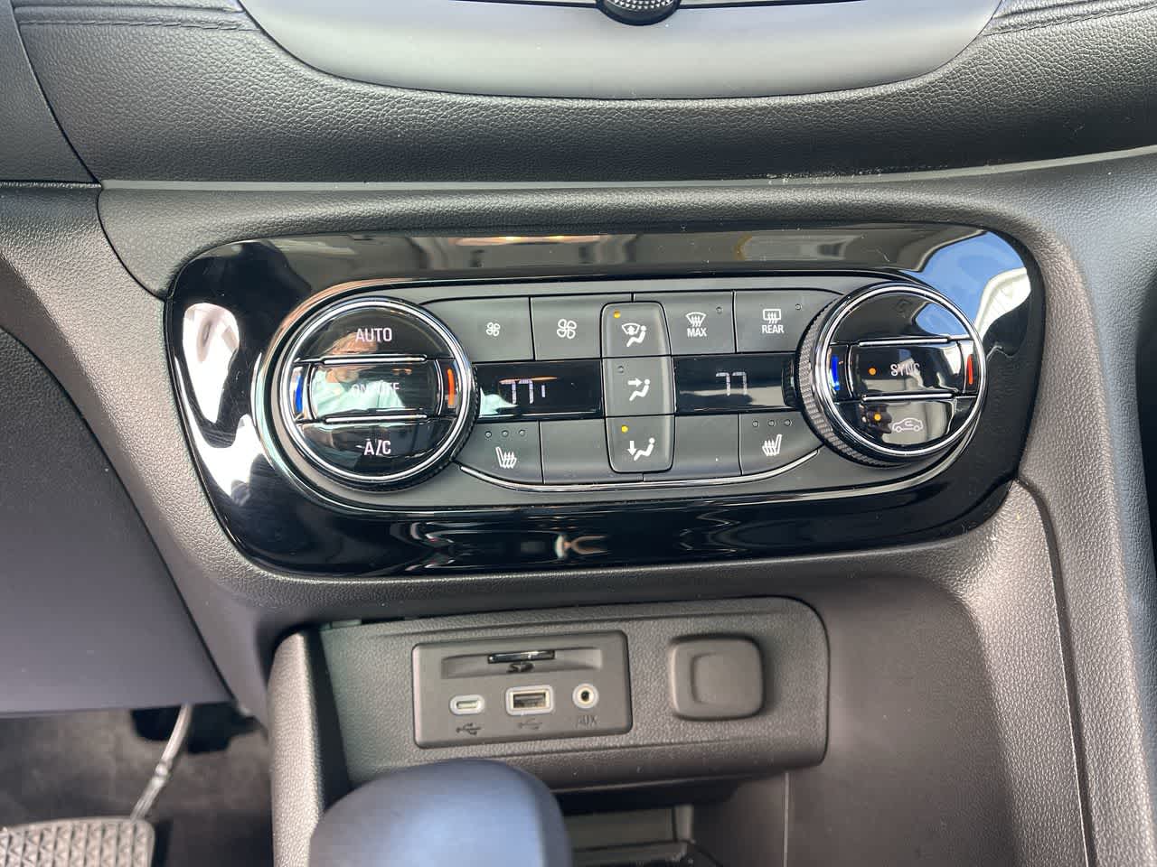 2022 Buick Encore GX Essence